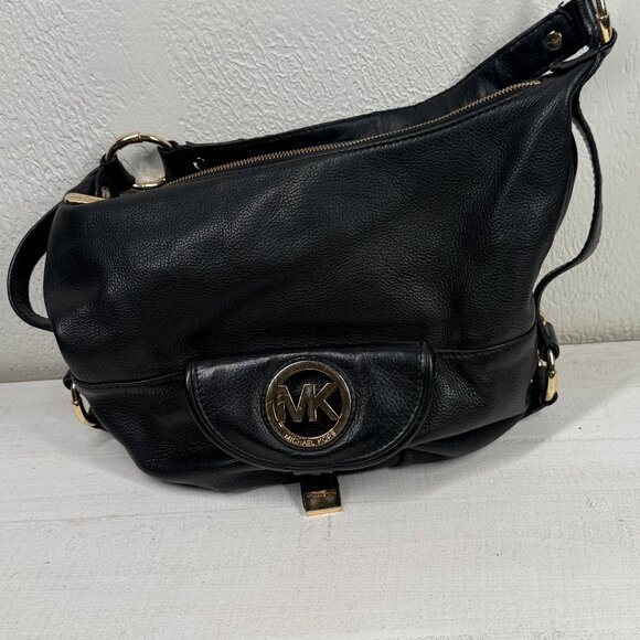 Michael Kors Black Leather Hobo Shoulder Bag Gold MK Logo Zip Top Medium - Picture 1 of 15